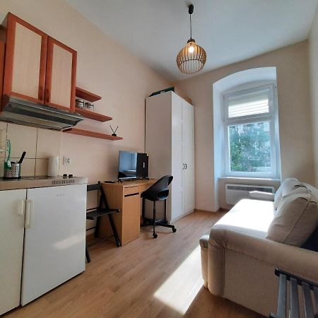 Krotkoterminowy Kat Breslau Exterior foto